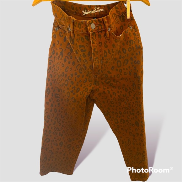 Universal Thread Vintage Straight Leopard Animal Print Jeans Sz2 W26S - Picture 1 of 7